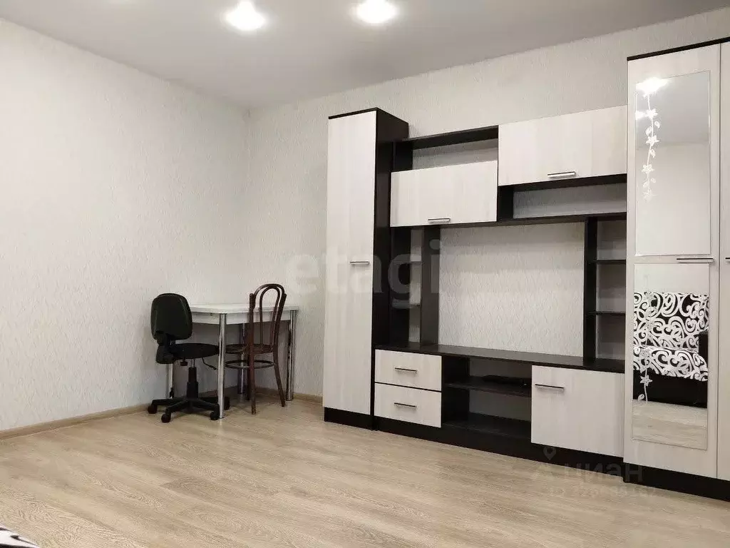 2-к кв. Вологодская область, Череповец ул. Наседкина, 11 (48.0 м) - Фото 2