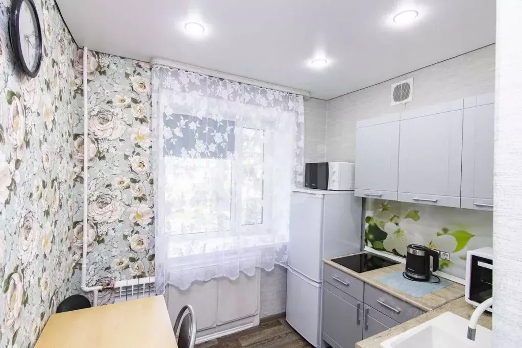 3-к кв. Тюменская область, Тюмень ул. Мельникайте, 50 (67.0 м) - Фото 1