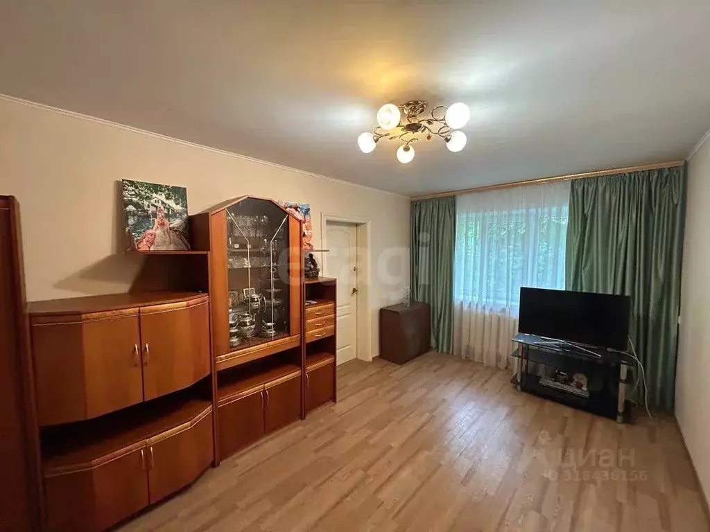 2-к кв. Саратовская область, Саратов Шелковичная ул., 182 (45.0 м) - Фото 0