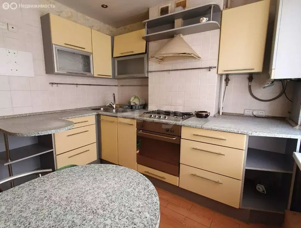 4-комнатная квартира: Севастополь, улица Косарева, 27 (94.5 м) - Фото 0