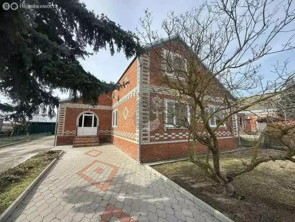 Дом в Приморско-Ахтарск, улица Кирова (197.2 м) - Фото 1