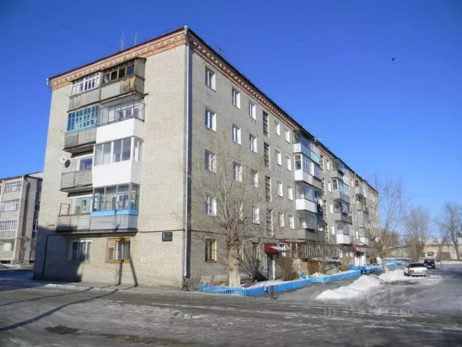 3-к кв. Курганская область, Катайск ул. Акулова, 10 (56.7 м) - Фото 0