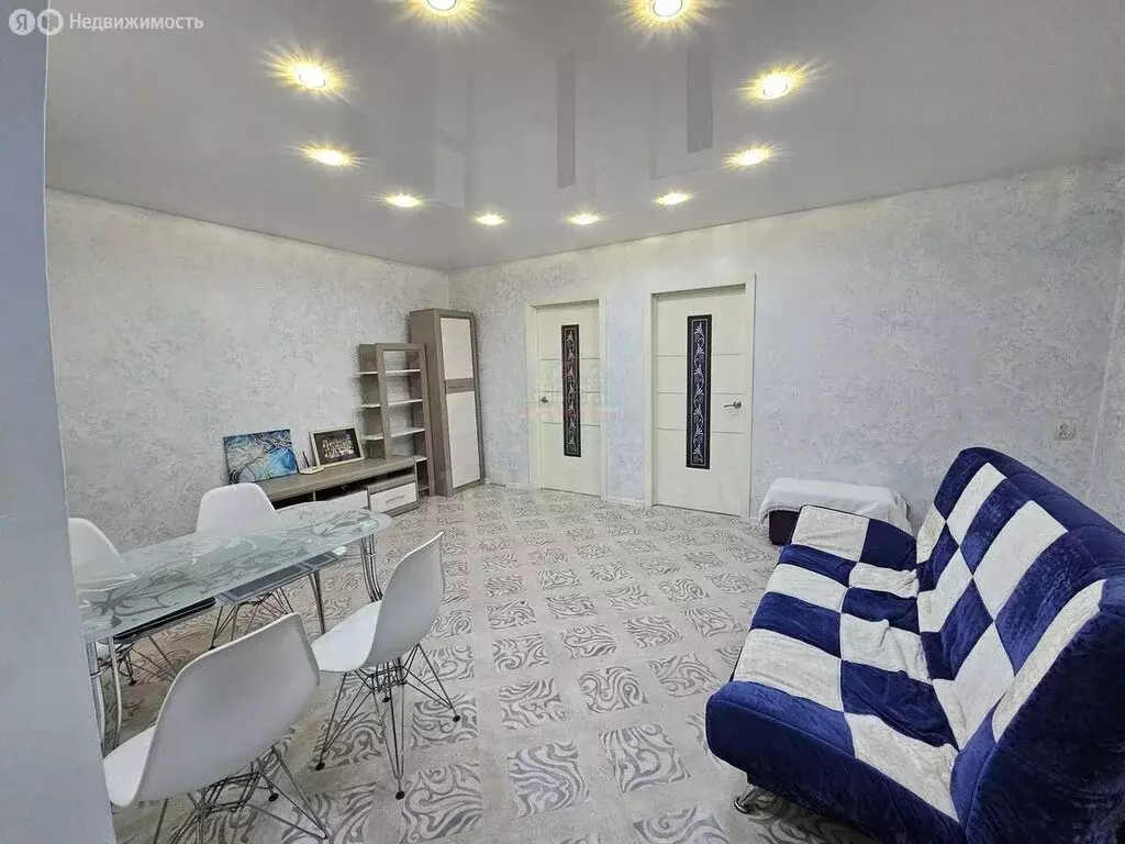 3-комнатная квартира: Севастополь, улица Надежды Краевой, 3 (52.7 м) - Фото 2