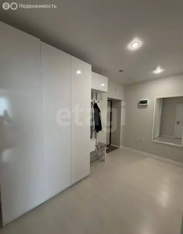 1-комнатная квартира: Альметьевск, улица Гафиатуллина, 48к1 (45 м) - Фото 1