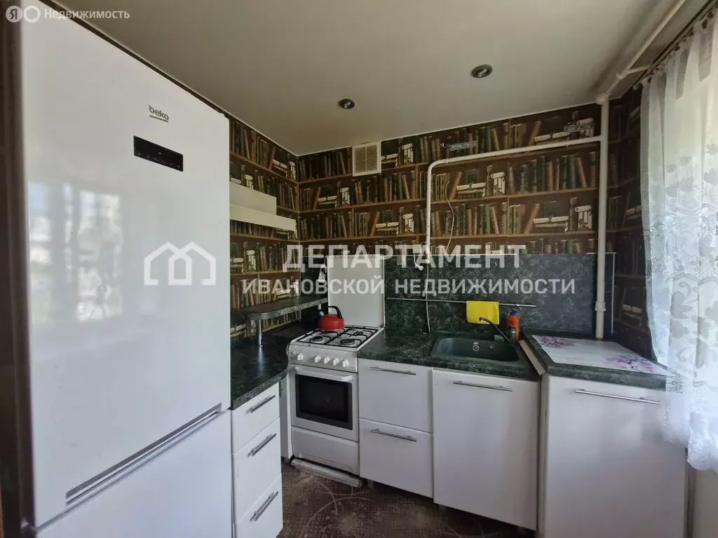 3-комнатная квартира: Иваново, улица Красных Зорь, 4 (56 м) - Фото 2