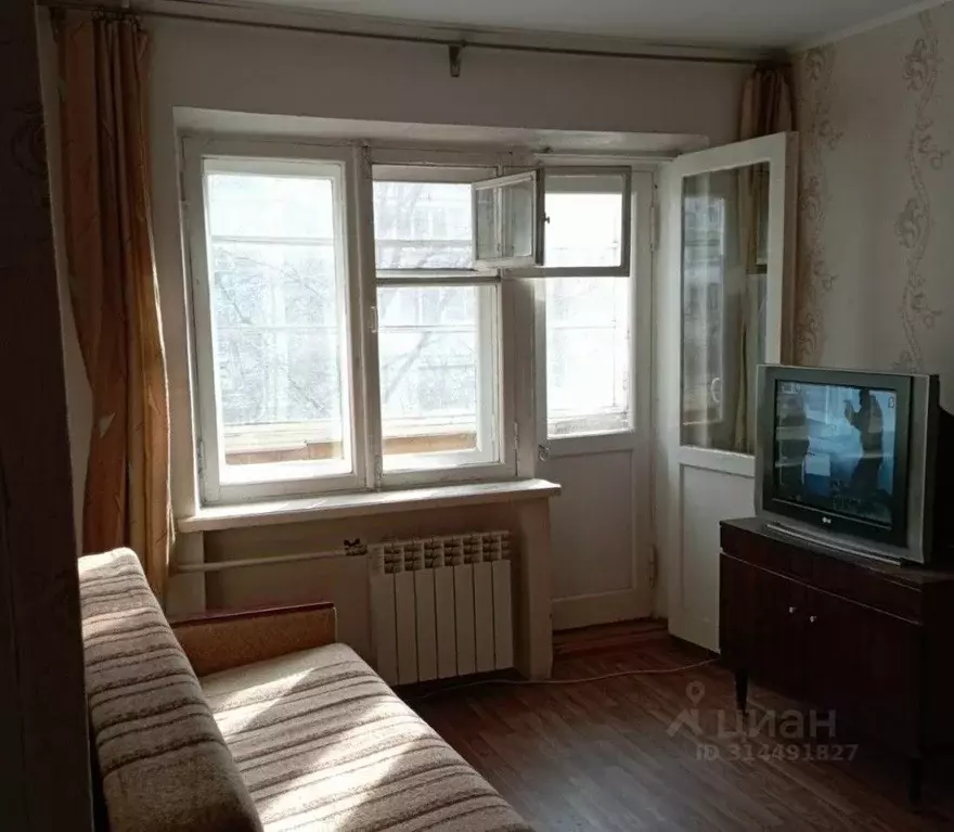 2-к кв. Челябинская область, Челябинск ул. Доватора, 42А (42.4 м) - Фото 1