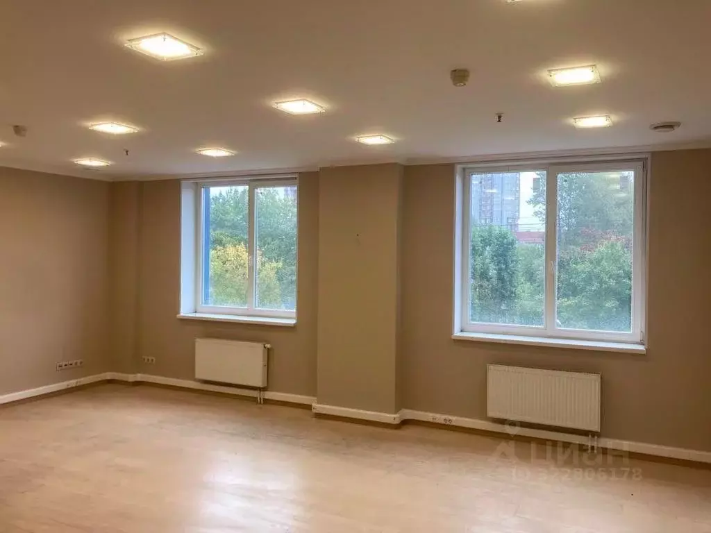 Офис в Санкт-Петербург пл. Конституции, 7 (515 м) - Фото 1