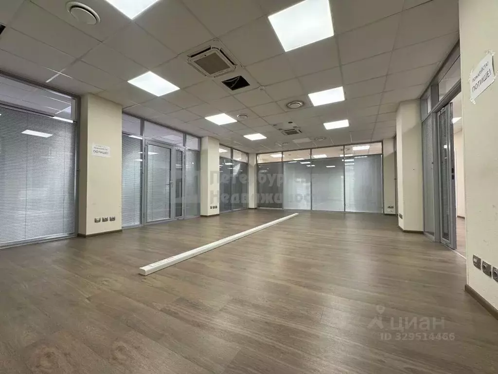 Офис в Санкт-Петербург Воронежская ул., 6-8 (490 м) - Фото 1