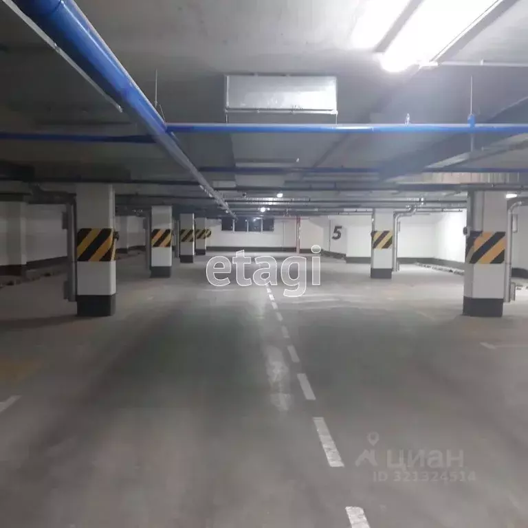 Гараж в Тюменская область, Тюмень ул. Первооткрывателей, 12 (13 м) - Фото 1