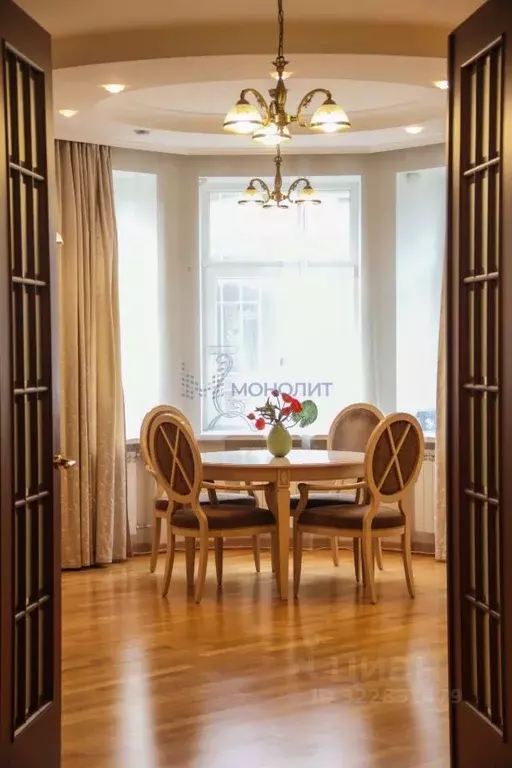 Дом в Нижегородская область, Нижний Новгород ул. Родионова, 94 (562 м) - Фото 1