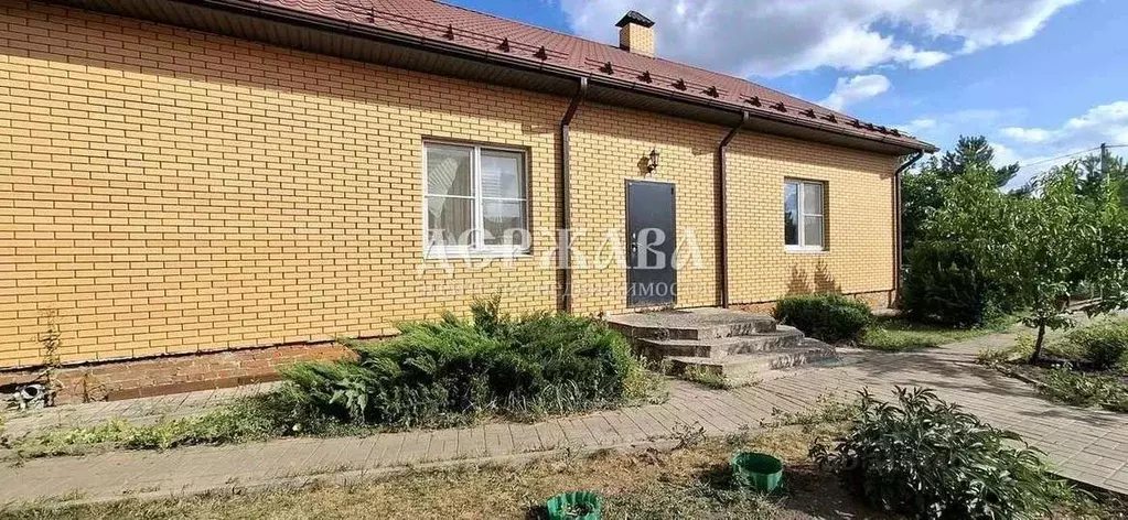Коттедж в Белгородская область, Старооскольский городской округ, с. ... - Фото 1