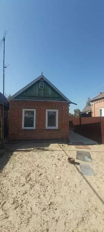 Дом в Краснодарский край, Кропоткин Кавказский район, пер. ... - Фото 1