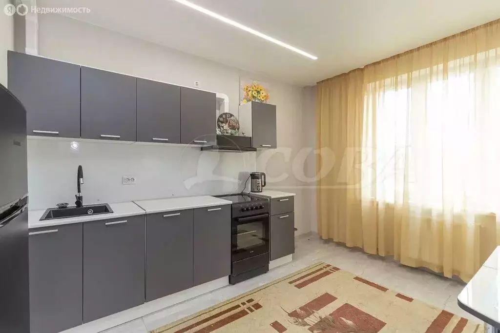 2-комнатная квартира: Тюмень, Интернациональная улица, 197А (54 м) - Фото 1