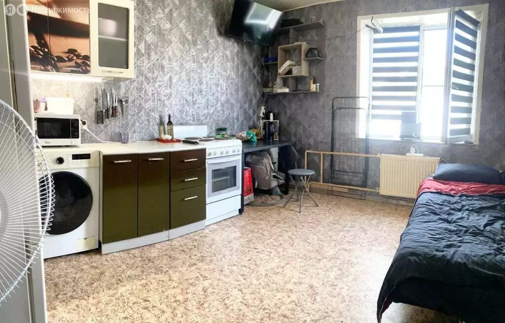 Квартира-студия: Валдай, Песчаная улица, 30 (20 м) - Фото 0