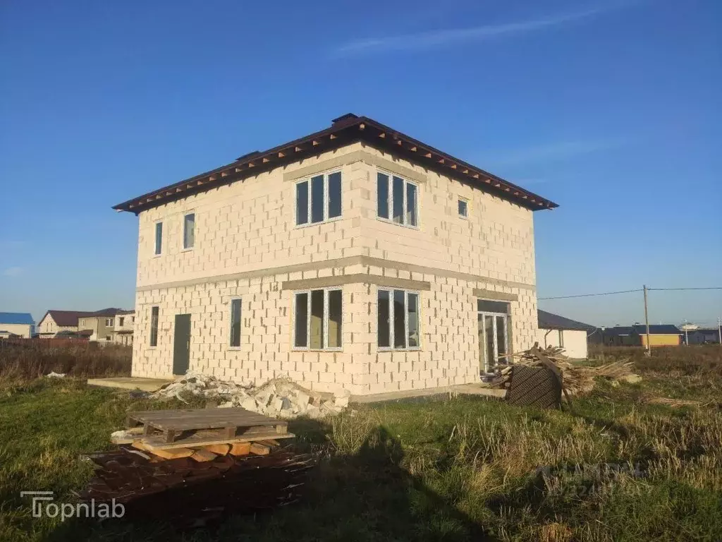 Дом в Калининградская область, Гурьевский муниципальный округ, пос. ... - Фото 1