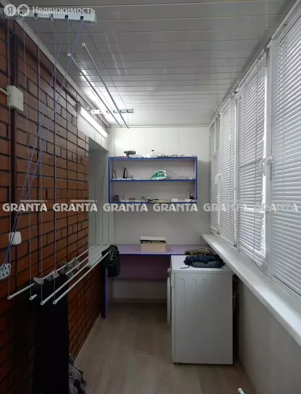 2-комнатная квартира: Красноярск, Якорный переулок, 11 (62 м) - Фото 1