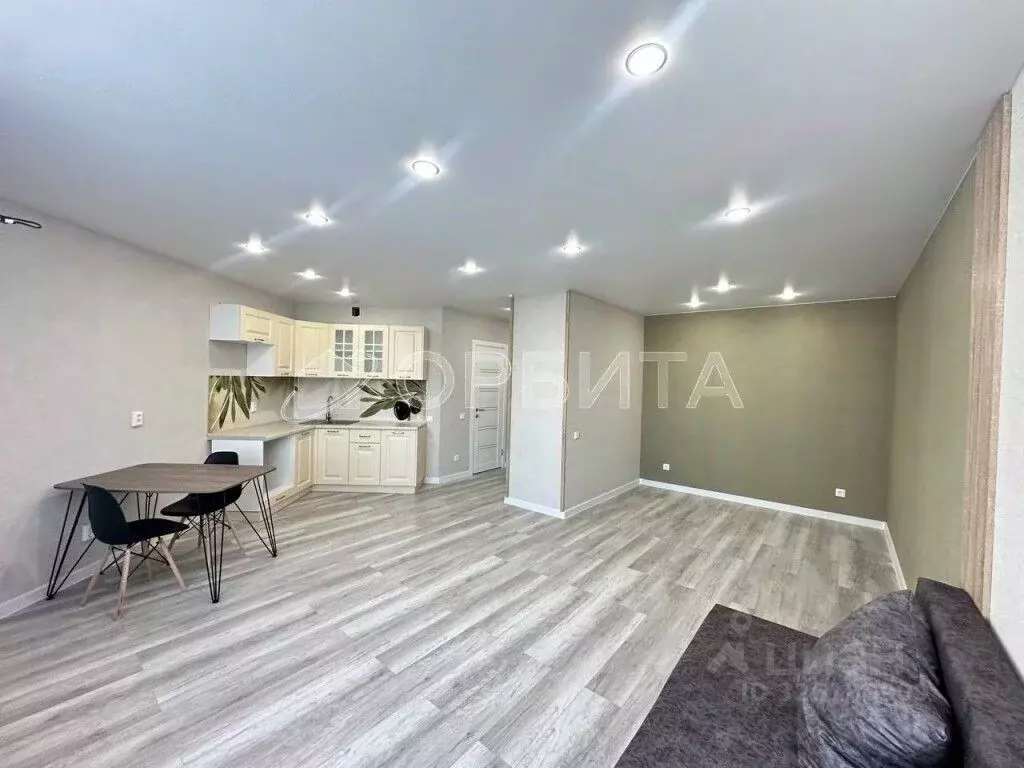 Студия Тюменская область, Тюмень ул. Первооткрывателей, 10 (38.6 м) - Фото 2