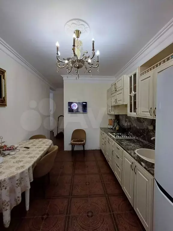 2-к. квартира, 70 м, 6/6 эт. - Фото 1