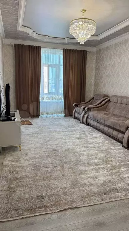 2-к. квартира, 90 м, 15/21 эт. - Фото 0