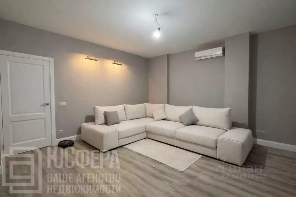 2-к кв. Волгоградская область, Волгоград Ангарская ул., 7Б (80.0 м) - Фото 1