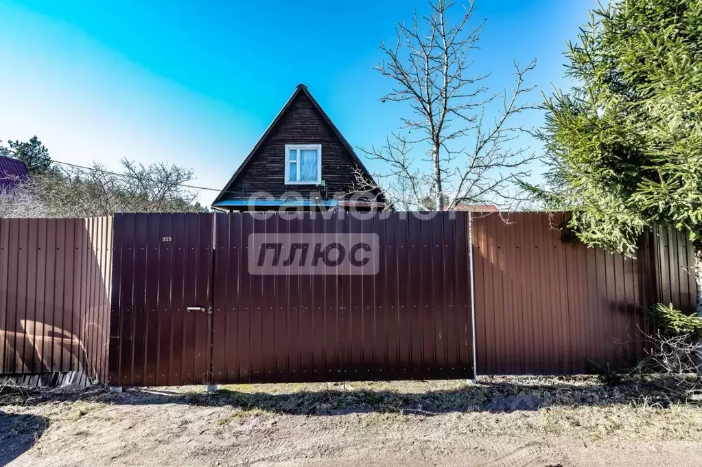 Дом в Ленинградская область, Выборгский район, Рощинское городское ... - Фото 1