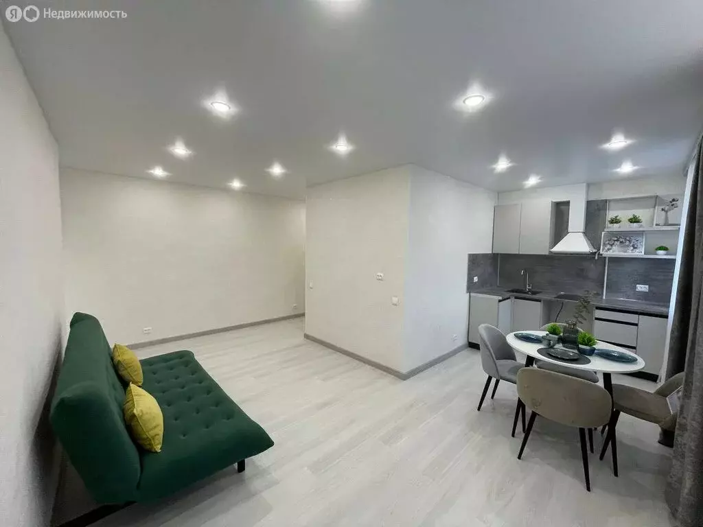 3-комнатная квартира: Барнаул, улица Гоголя, 32 (56 м) - Фото 1