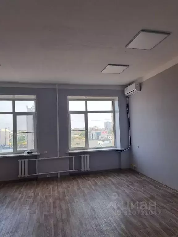 Офис в Астраханская область, Астрахань ул. Ленина, 20 (30 м) - Фото 1