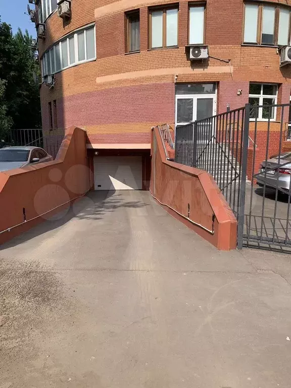 Машиноместо - Фото 0