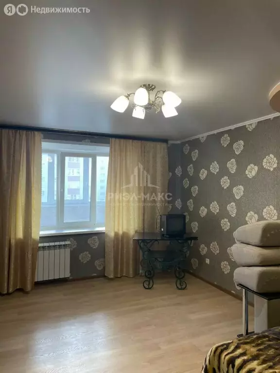 1-комнатная квартира: Брянск, Бежицкий район, улица Металлистов, 2 (54 ... - Фото 2