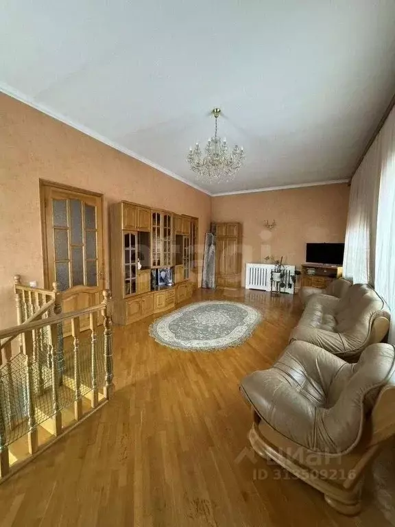 Дом в Ростовская область, Ростов-на-Дону пер. Равенства (300 м) - Фото 0