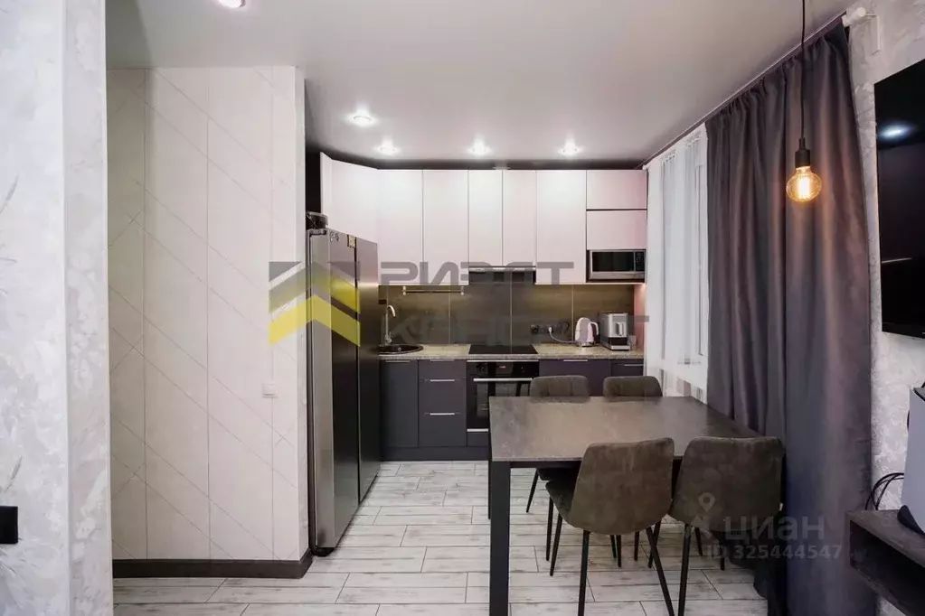 2-к кв. Омская область, Омск Взлетная ул., 15 (55.1 м) - Фото 1