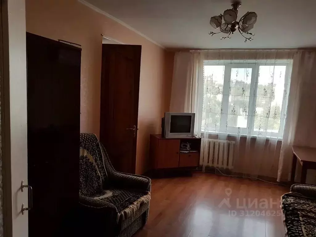 2-к кв. Крым, Алушта городской округ, Партенит пгт ул. Победы, 10 ... - Фото 1