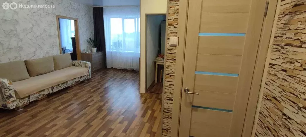 2-комнатная квартира: Заречный, Комсомольская улица, 1 (40 м) - Фото 0