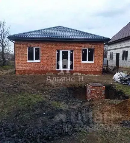 Дом в Ростовская область, Азов Азовский район, пер. 15-й Линейный (83 ... - Фото 1