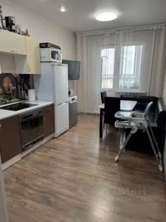 2-к кв. Ханты-Мансийский АО, Нефтеюганск 17-й мкр, 2 (69.0 м) - Фото 1