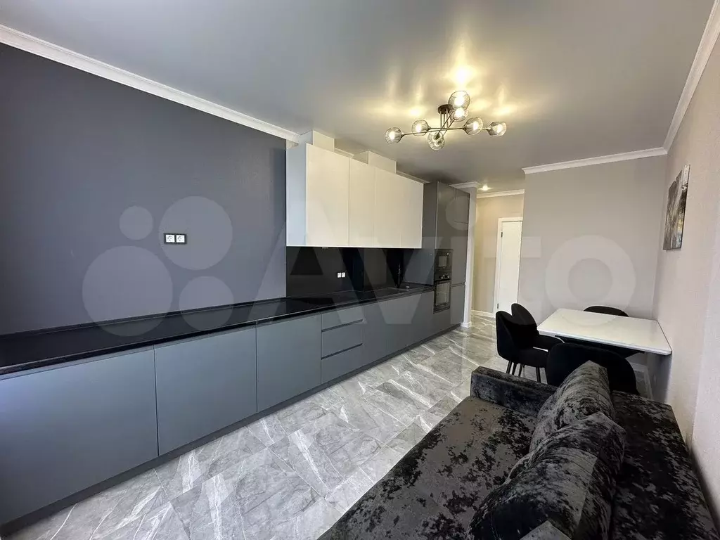 2-к. квартира, 60 м, 21/25 эт. - Фото 1