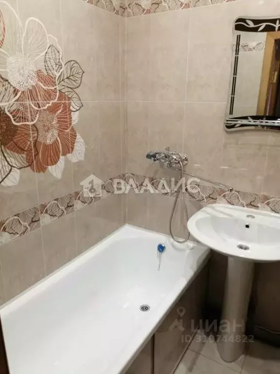 3-к кв. Владимирская область, Владимир Северная ул., 1 (56.0 м) - Фото 0