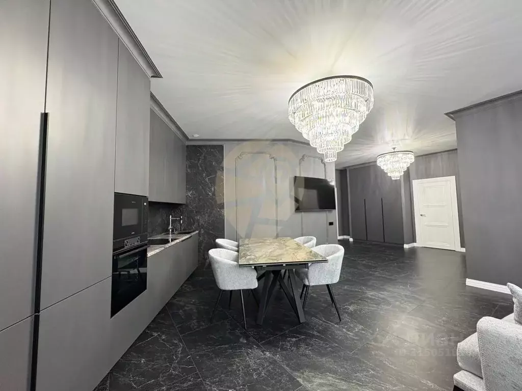 2-к кв. Белгородская область, Старый Оскол Степной мкр, 13 (92.9 м) - Фото 1