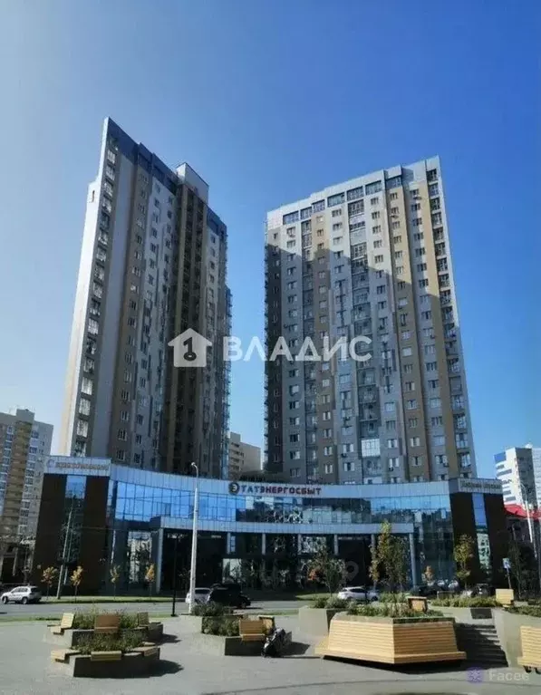 1-к кв. Татарстан, Казань ул. Павлюхина, 110В (55.1 м) - Фото 2