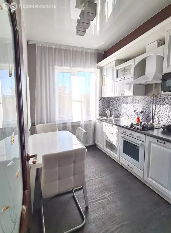 3-комнатная квартира: Екатеринбург, проспект Ленина, 54к5 (63.6 м) - Фото 1