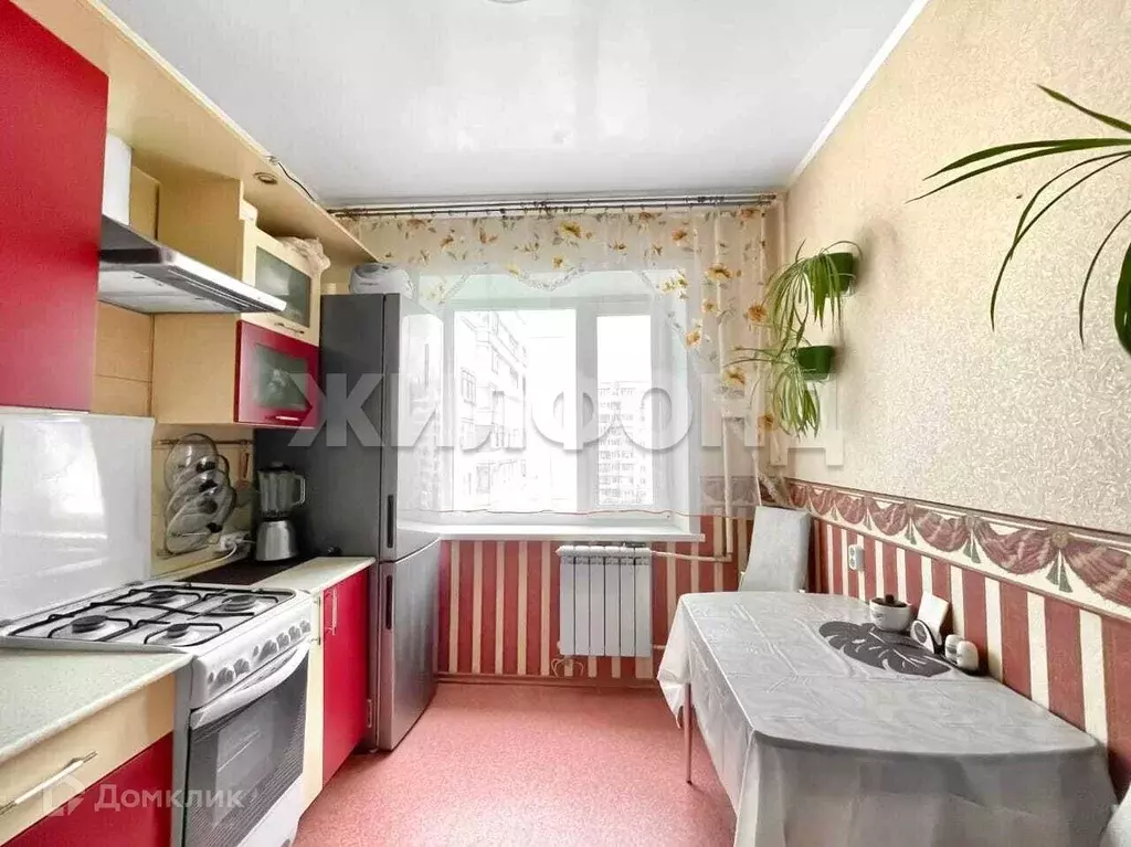 Продаётся 3-к квартира, 62.9 м - Фото 1