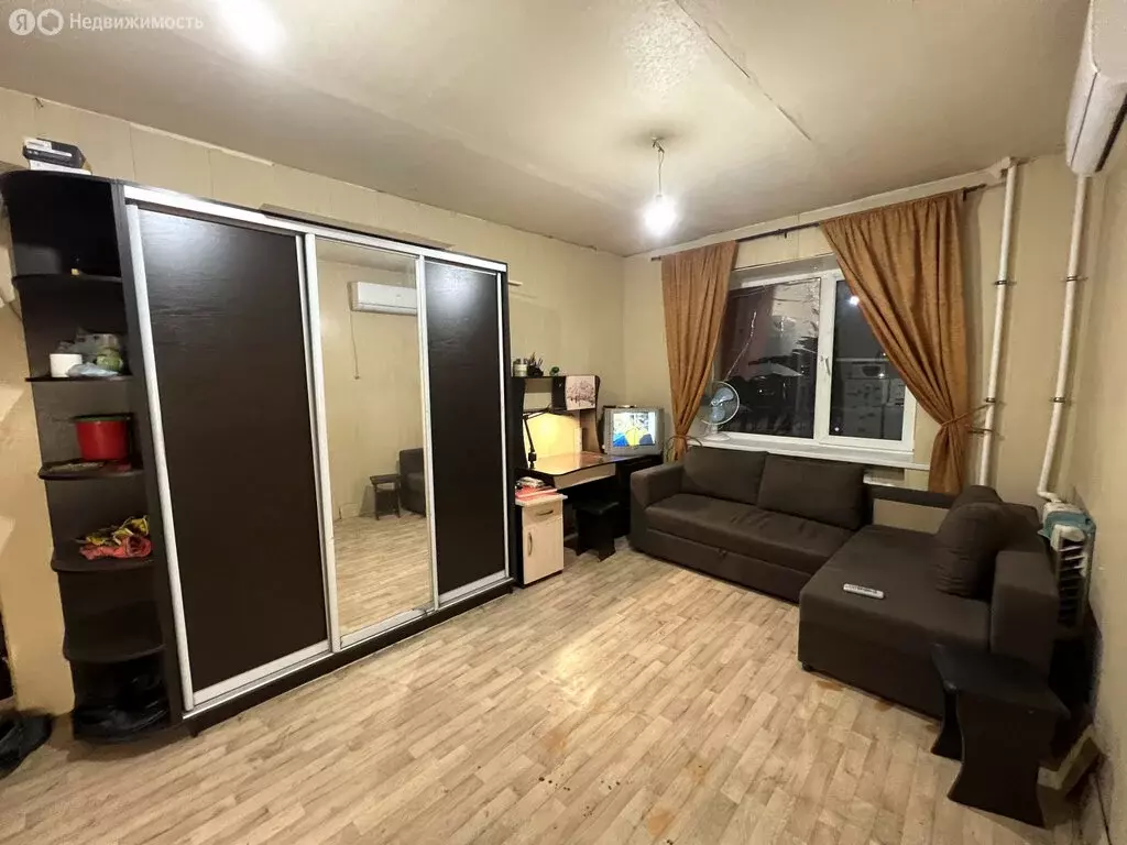 1к в -комнатной квартире (18 м) - Фото 1