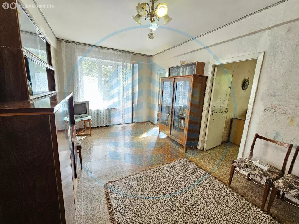 4-комнатная квартира: Ессентуки, улица Долина Роз, 12 (58.9 м) - Фото 0