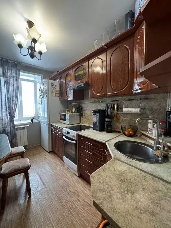 3-к кв. Алтай, Горно-Алтайск ул. Ушакова, 7 (67.1 м) - Фото 1