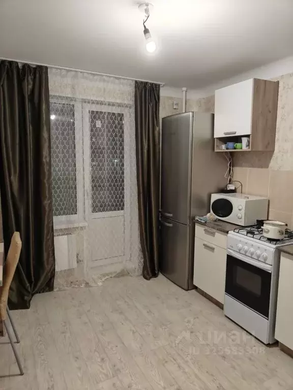 1-к кв. Волгоградская область, Волжский просп. Имени Ленина, 347 (30.6 ... - Фото 1