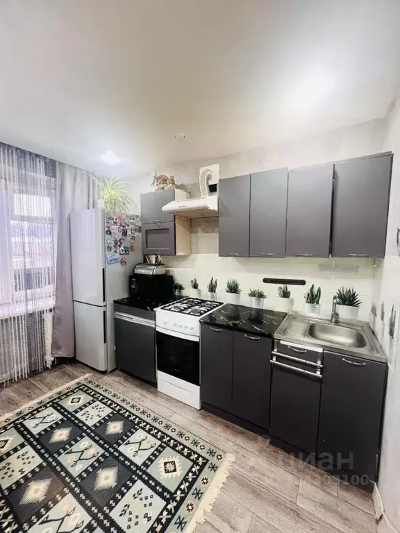 3-к кв. Кировская область, Кирово-Чепецк ул. Мелиораторов, 8 (60.7 м) - Фото 2