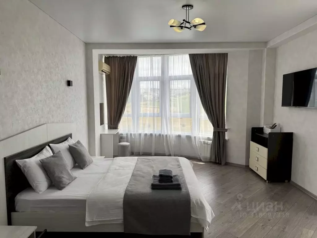 1-к кв. Краснодарский край, Геленджик Крымская ул., 19к10 (69.0 м) - Фото 0