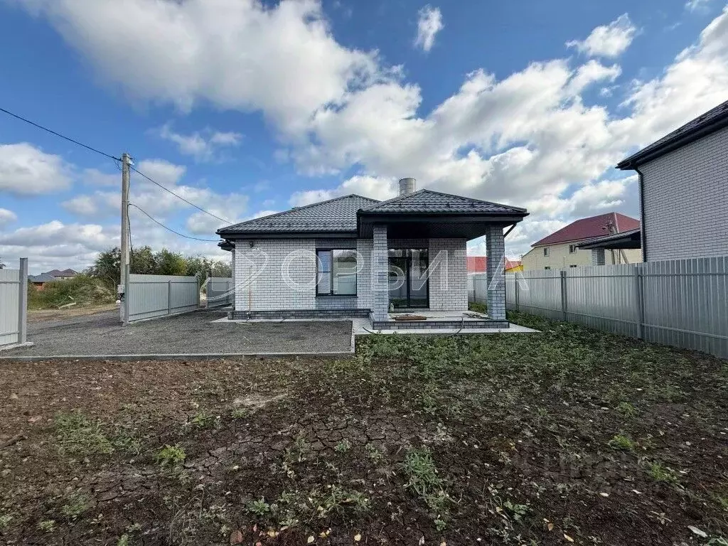 Дом в Тюменская область, Тюмень ул. Армизонская (95 м) - Фото 1