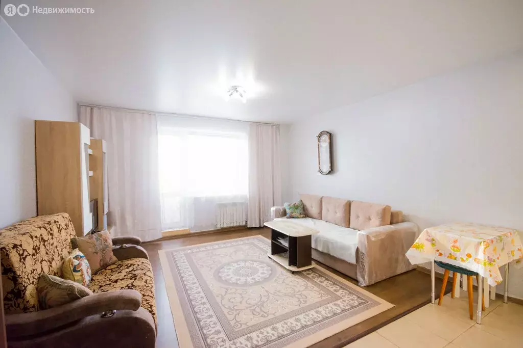 Квартира-студия: Новосибирск, улица Александра Чистякова, 6 (32.6 м) - Фото 1