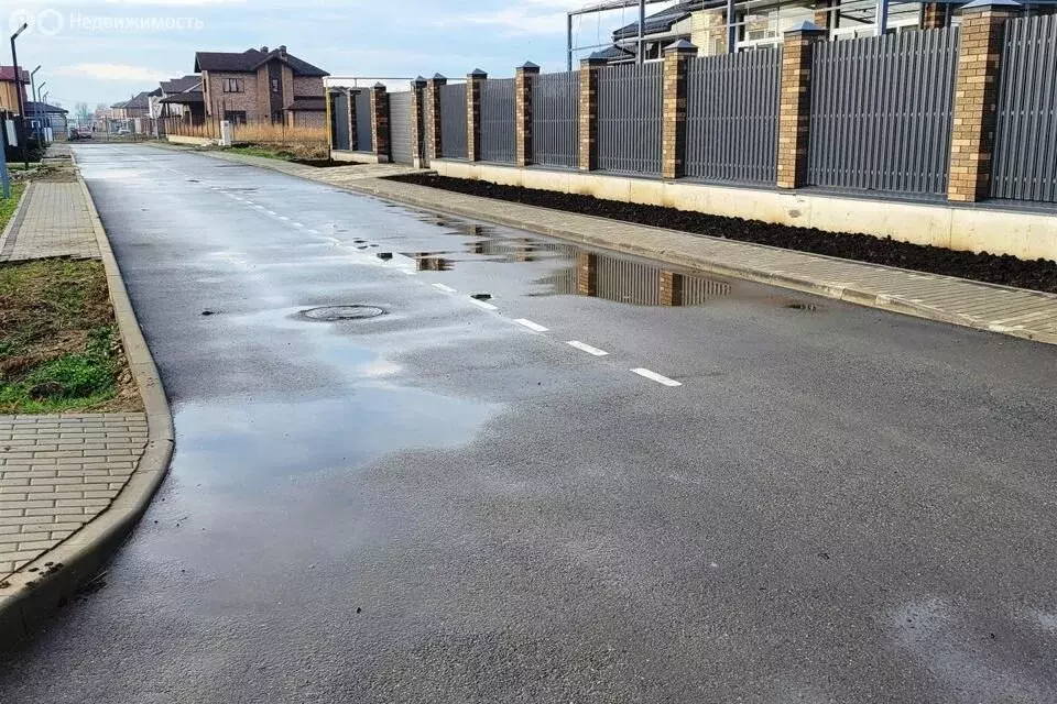 Участок в Краснодар, улица Ивана Беличенко, 44 (10 м) - Фото 1